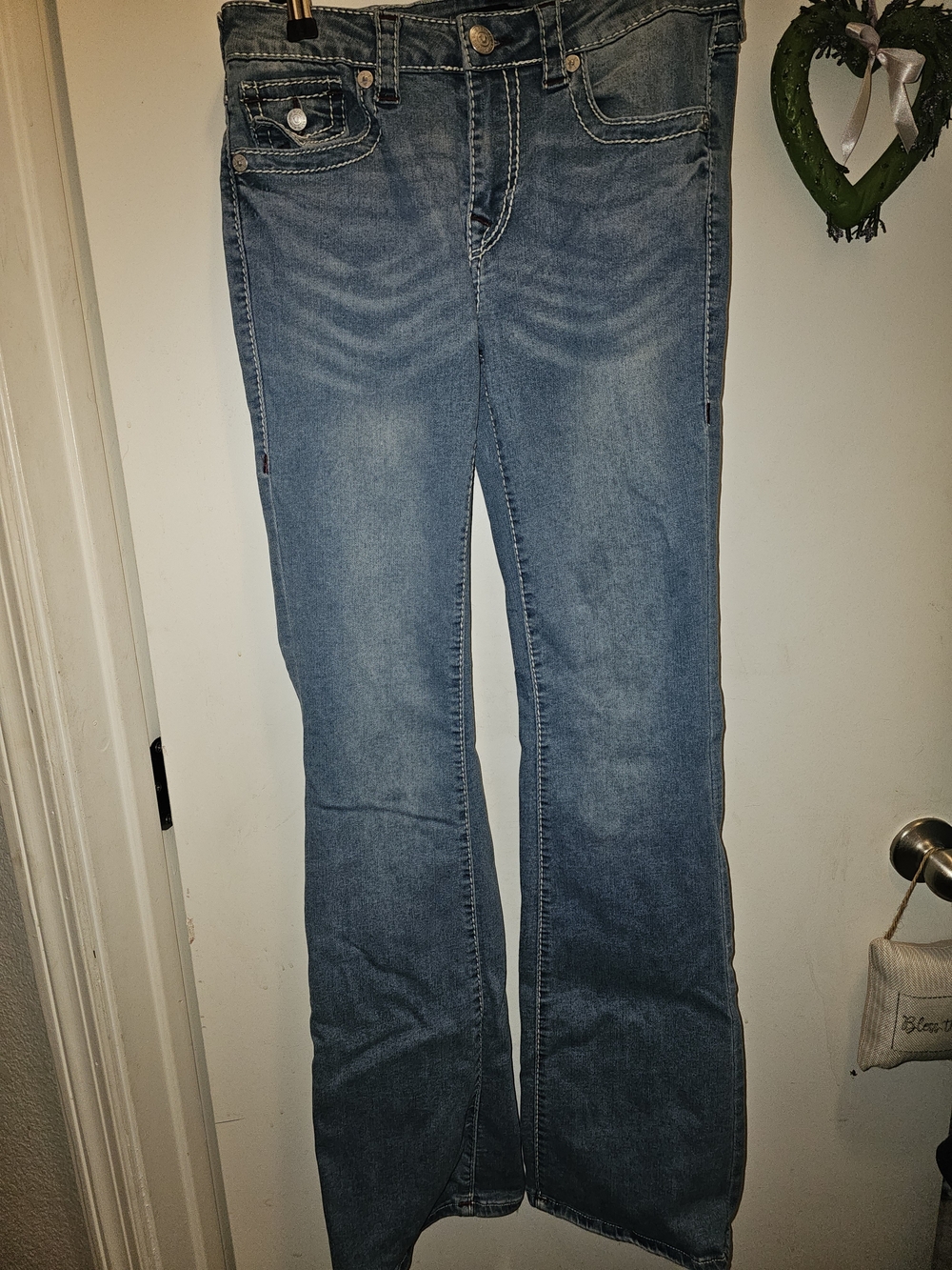 True Religion Becca Mid-rise Bootcut Jeans Size 27 Flap Pocket Pristine